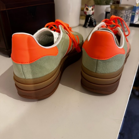 Adidas Gazelle Bold Shoes. Size 10. Green with orange stripes - Picture 10 of 12